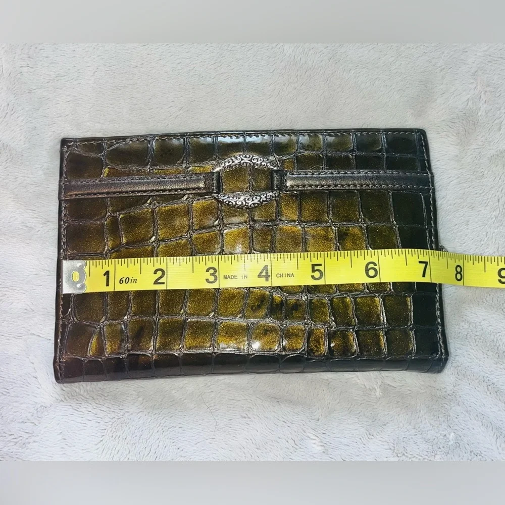 Brighton Jetson Folio Green Croc Embossed Wallet - Picture 7 of 9